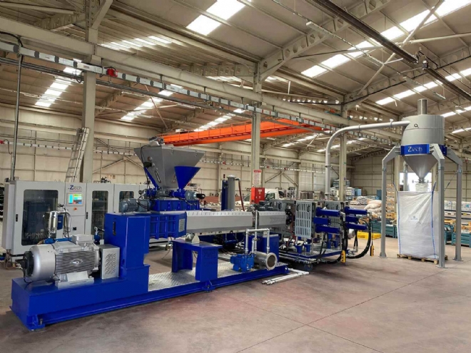 Recycling and Compounding Extruders