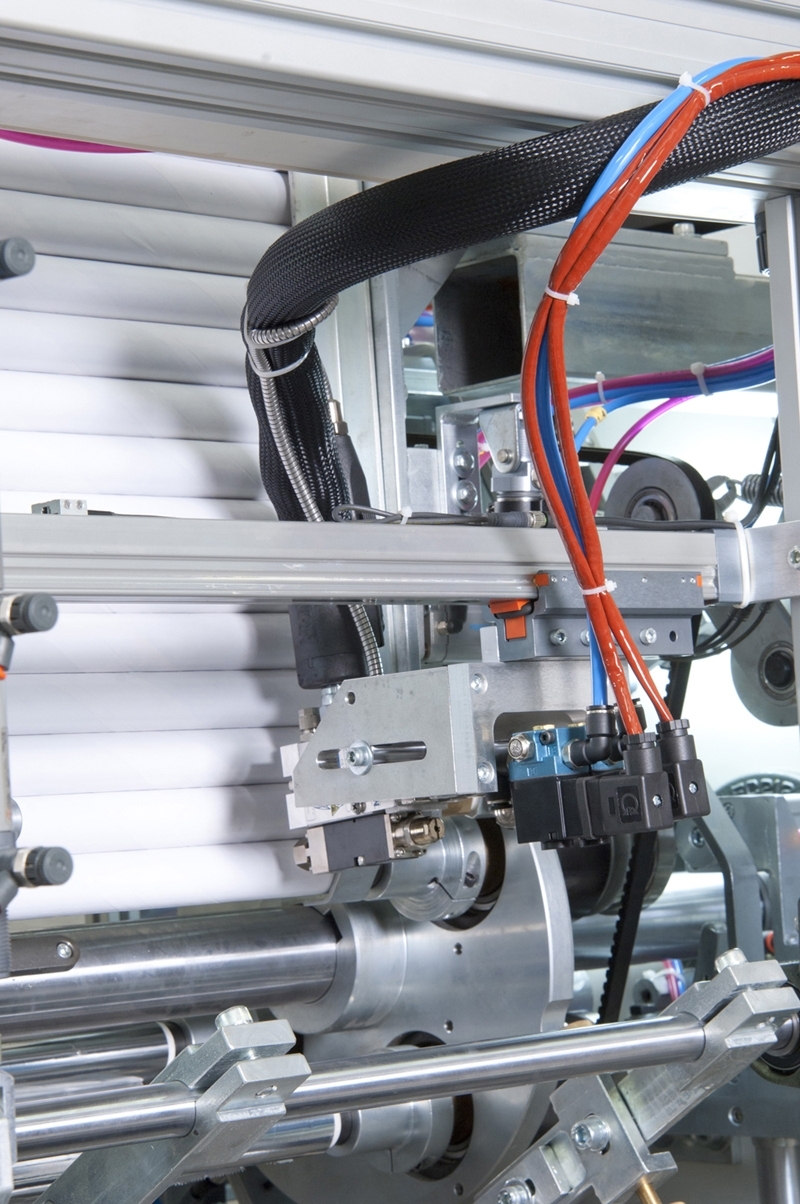 UM-500 AUTOMATIC REWINDER